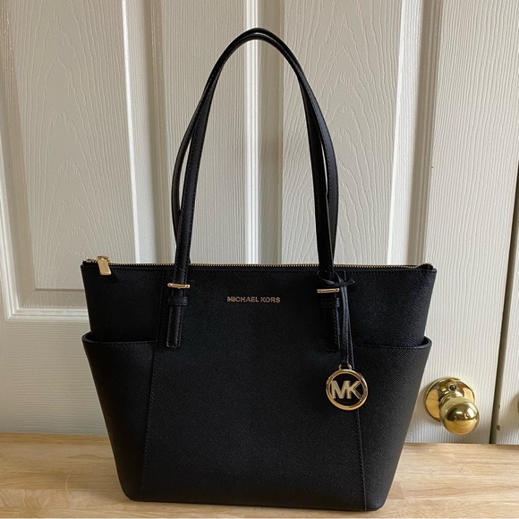 NWOT Michael Kors Large Saffiano Leather Jet Set Charlotte Tote Bag - Picture 14 of 14